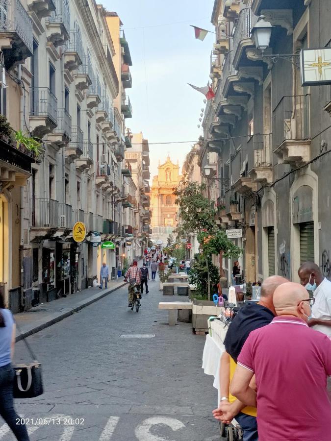 Florhouse Pacini Apartment Catania Bagian luar foto