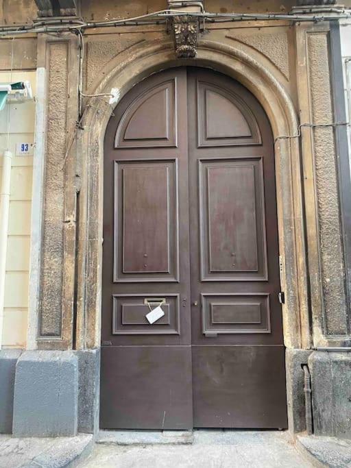 Florhouse Pacini Apartment Catania Bagian luar foto