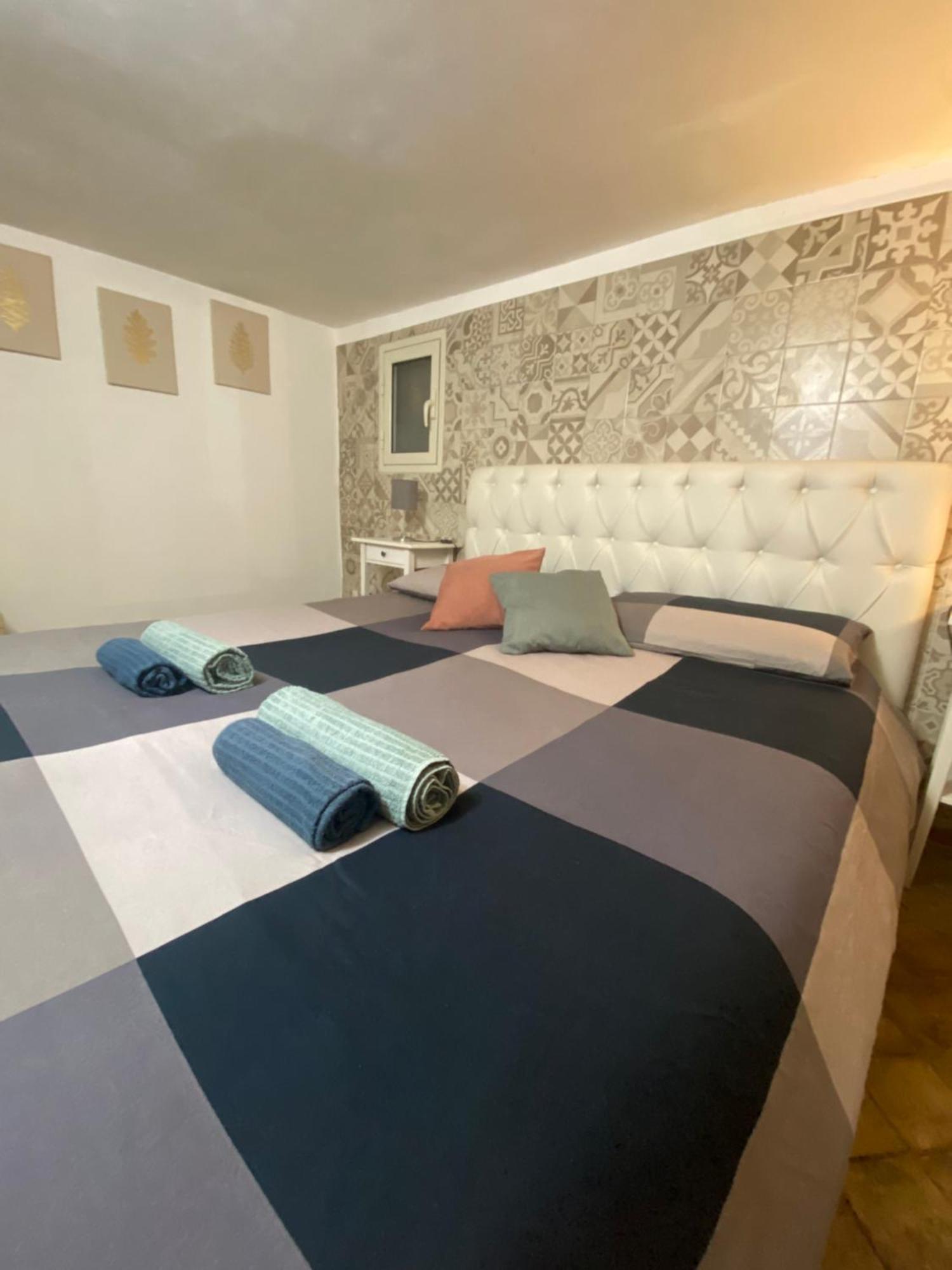 Florhouse Pacini Apartment Catania Bagian luar foto